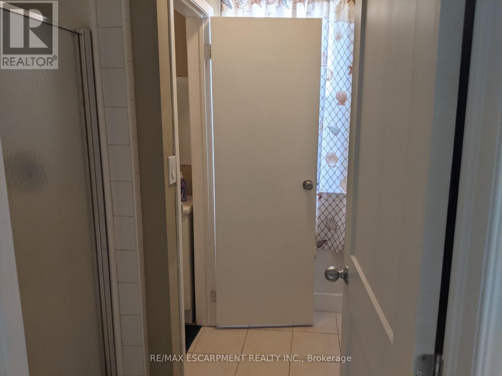 4 - 63 Pelham Road E, St. Catharines, Ontario  L2S 1R6 - Photo 9 - X13012496