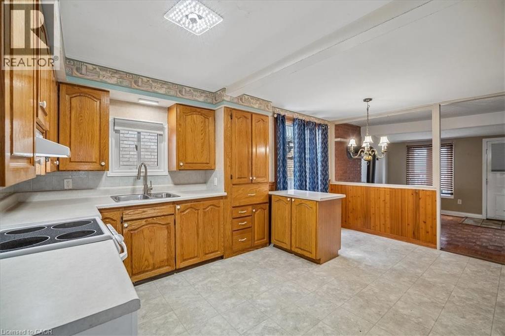 5 Herbert Court, Hamilton, Ontario  L8E 5A7 - Photo 10 - 40821790