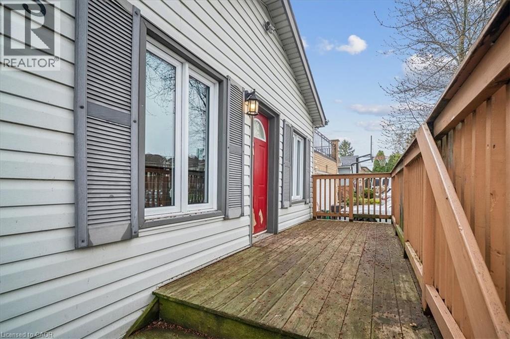 5 Herbert Court, Hamilton, Ontario  L8E 5A7 - Photo 4 - 40821790