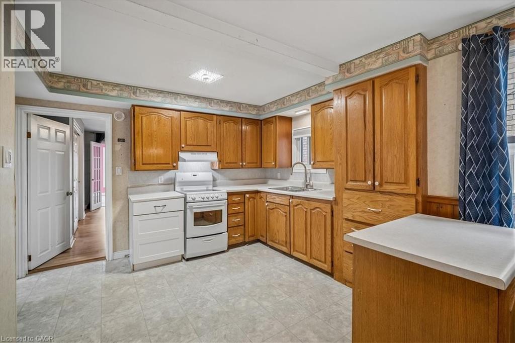 5 Herbert Court, Hamilton, Ontario  L8E 5A7 - Photo 8 - 40821790