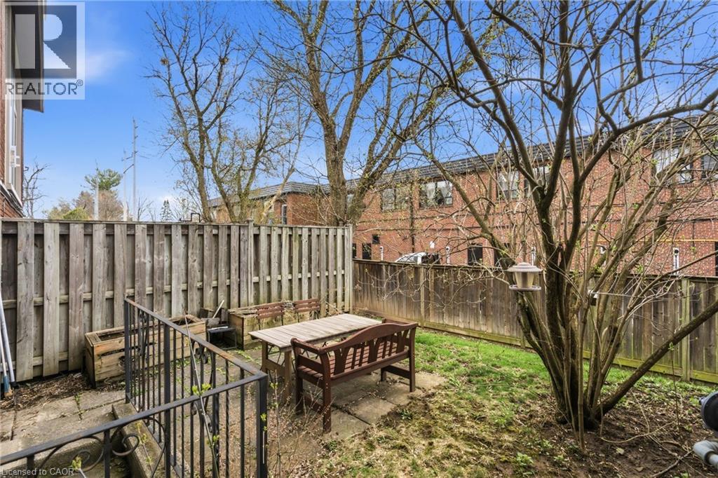 23 Watsons Lane Unit# 6, Dundas, Ontario  L9H 5G9 - Photo 2 - 40821765