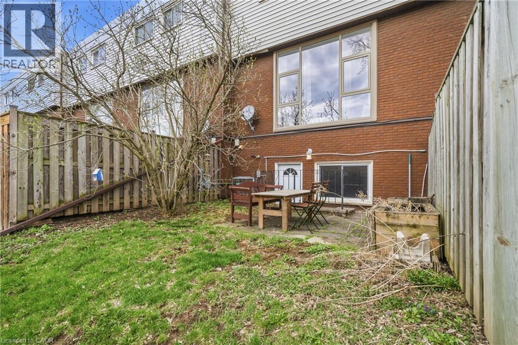 23 Watsons Lane Unit# 6, Dundas, Ontario  L9H 5G9 - Photo 39 - 40821765