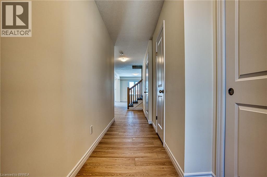 23 Becker Street, Stratford, Ontario  N5A 0L2 - Photo 4 - 40798538