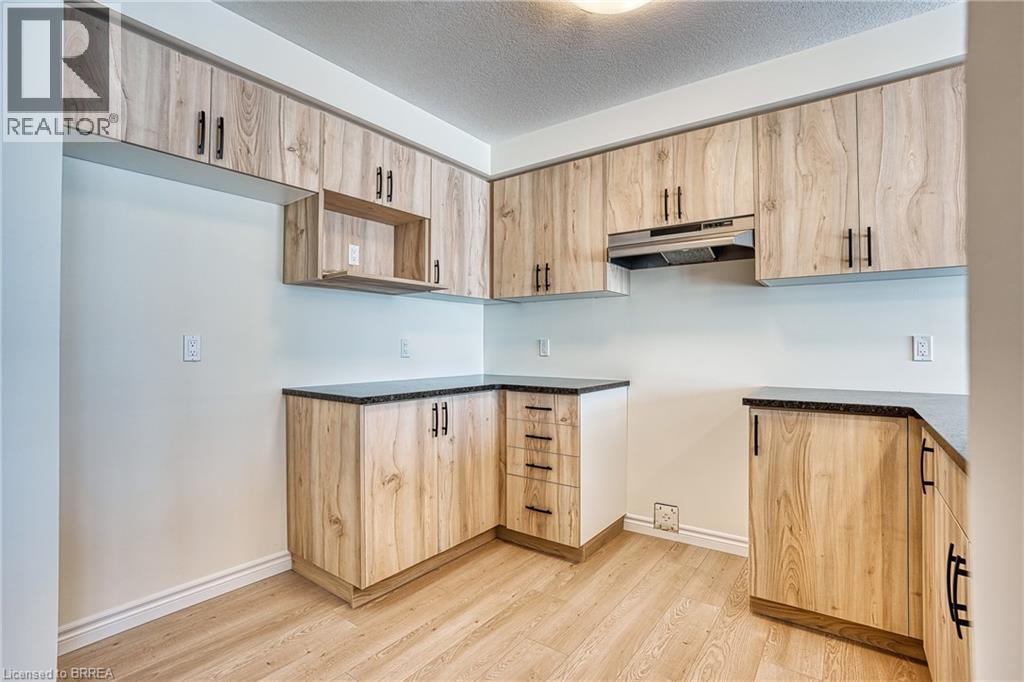 23 Becker Street, Stratford, Ontario  N5A 0L2 - Photo 9 - 40798538