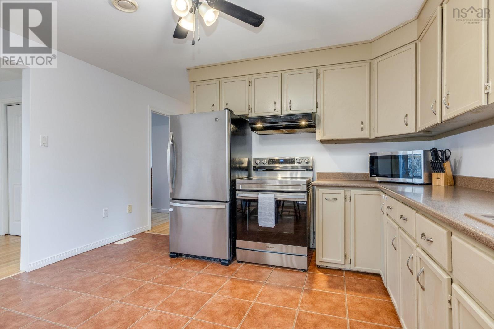 104 Orchard Drive, Middle Sackville, Nova Scotia B4E 3B3 - Photo 12 - 202607403