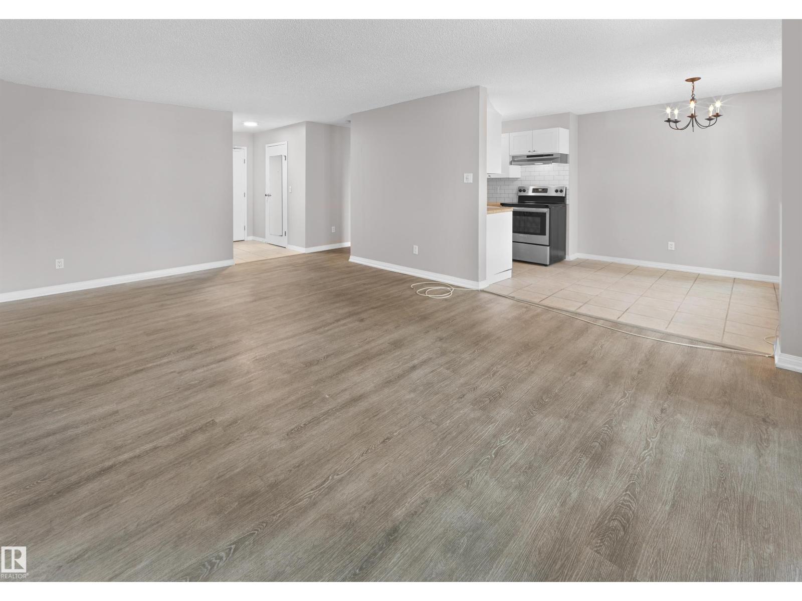 #504 10015 119 St Nw, Edmonton, Alberta  T5K 1Y7 - Photo 9 - E4477169