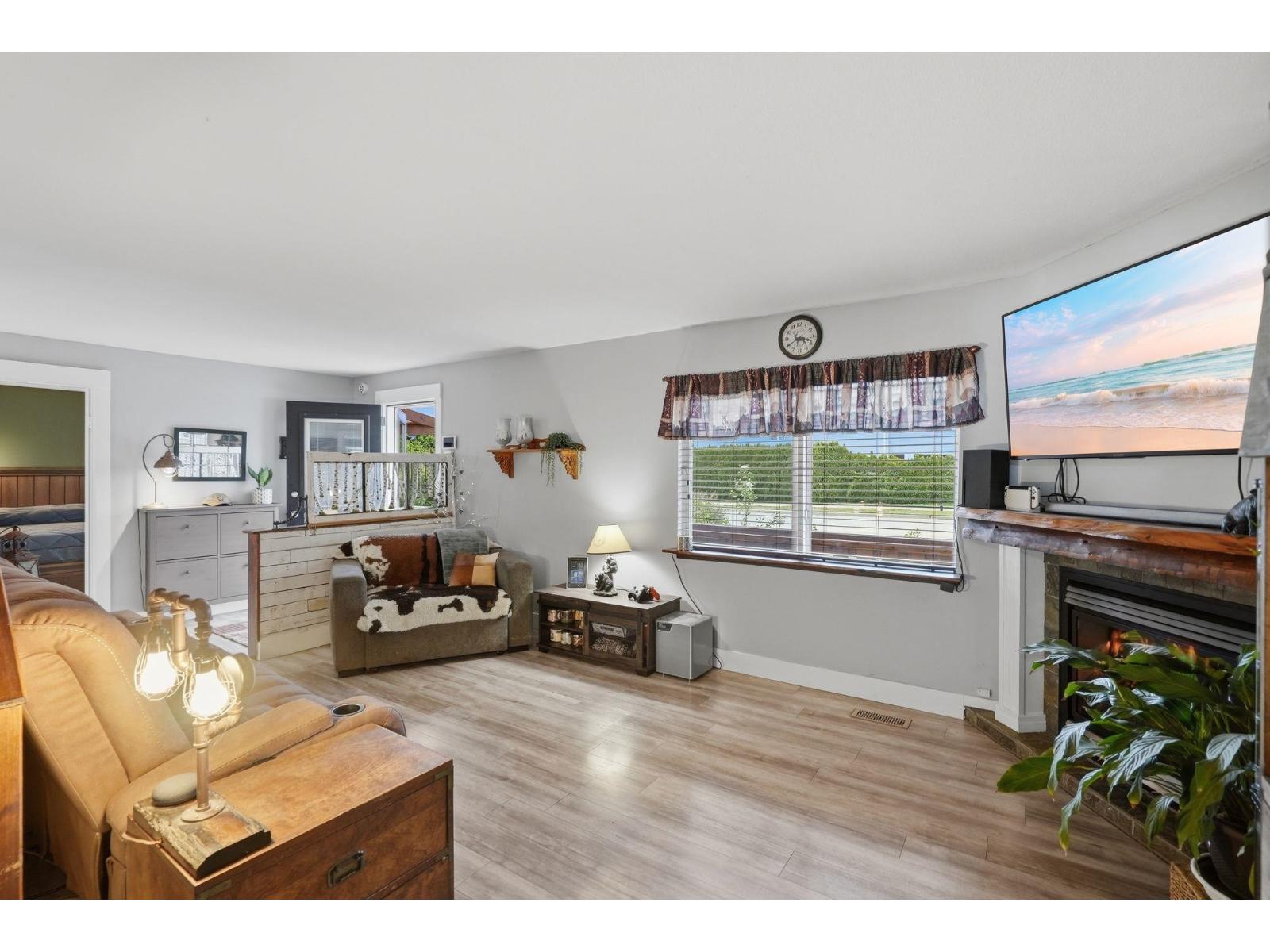 5565 Webster Road, Sardis South, Chilliwack, British Columbia  V2R 4P6 - Photo 8 - R3112580