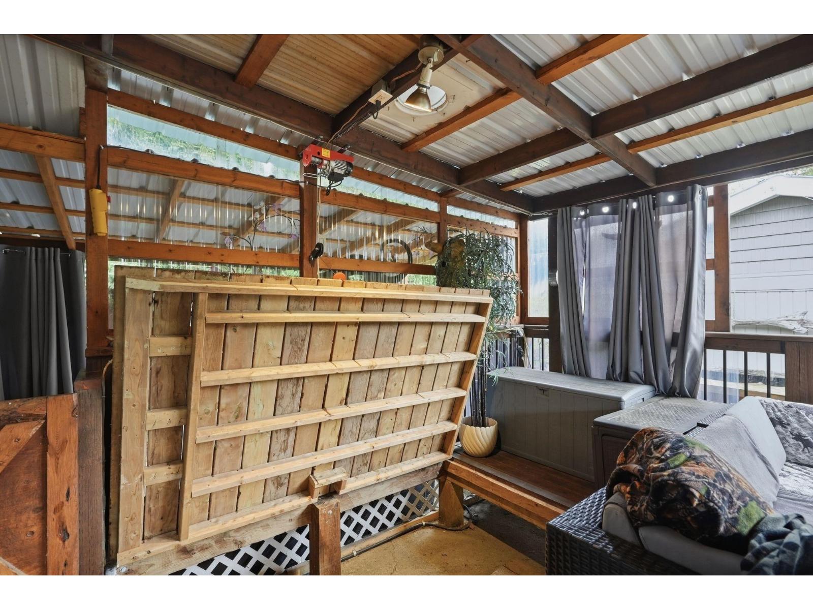 5565 Webster Road, Sardis South, Chilliwack, British Columbia  V2R 4P6 - Photo 31 - R3112580