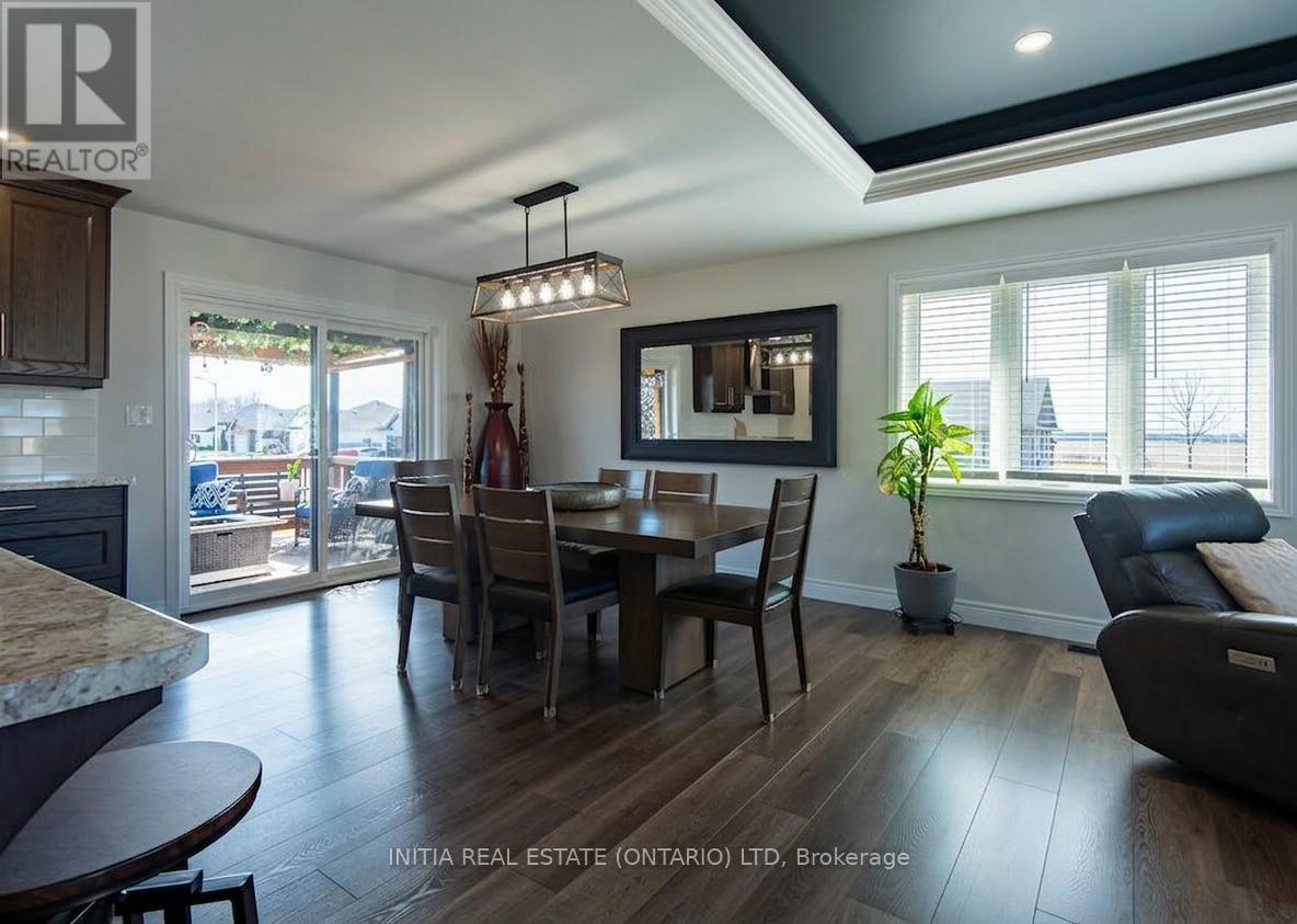 4011 Englehart Drive, Petrolia, Ontario  N0N 1R0 - Photo 14 - X13012556