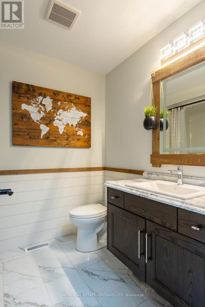 4011 Englehart Drive, Petrolia, Ontario  N0N 1R0 - Photo 23 - X13012556