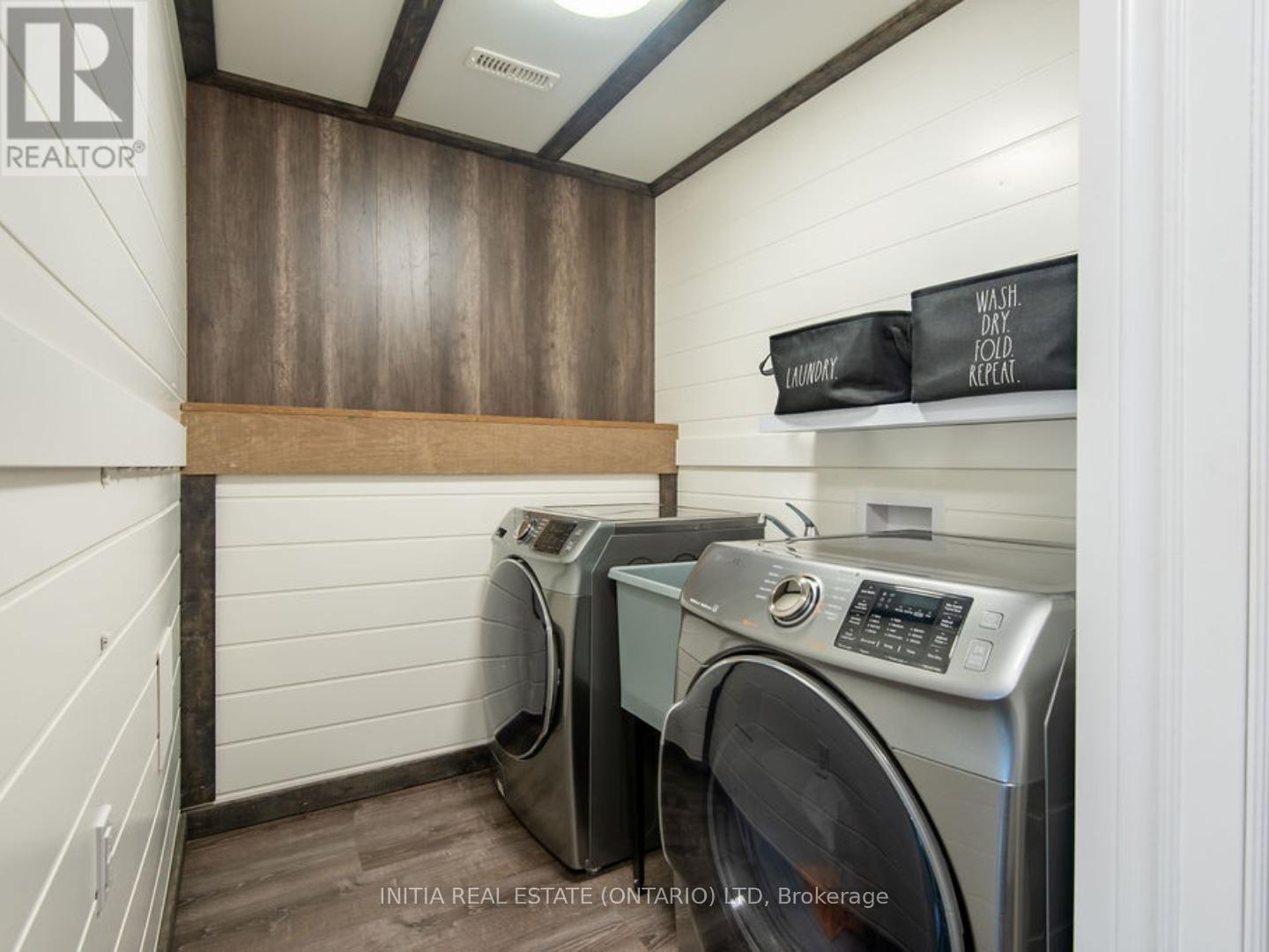 4011 Englehart Drive, Petrolia, Ontario  N0N 1R0 - Photo 33 - X13012556