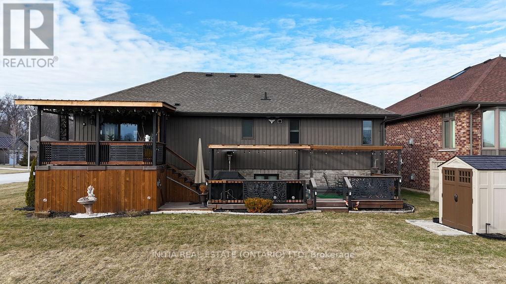 4011 Englehart Drive, Petrolia, Ontario  N0N 1R0 - Photo 38 - X13012556