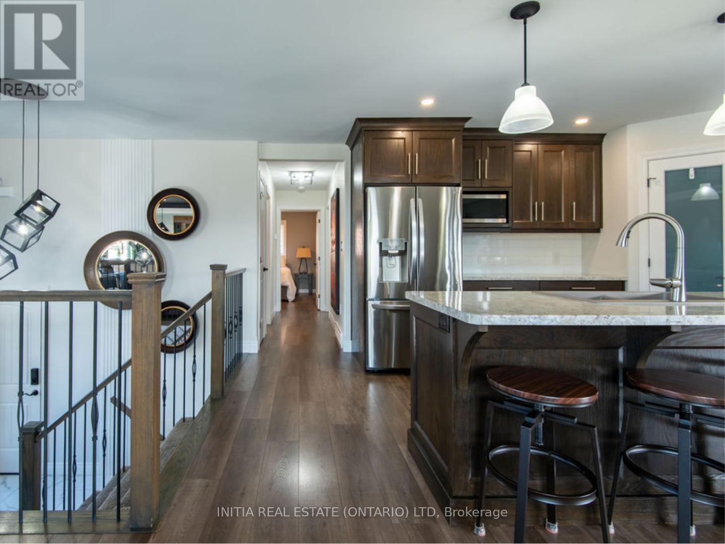 4011 Englehart Drive, Petrolia, Ontario  N0N 1R0 - Photo 5 - X13012556