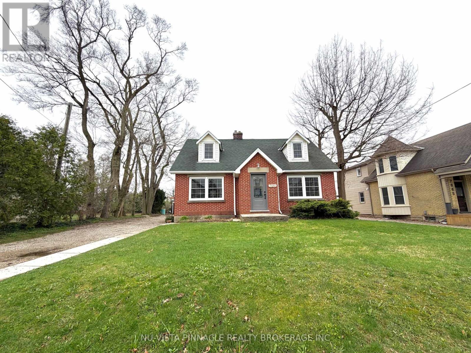 7061 Longwoods Road, London South, Ontario  N6P 1B6 - Photo 1 - X13012636