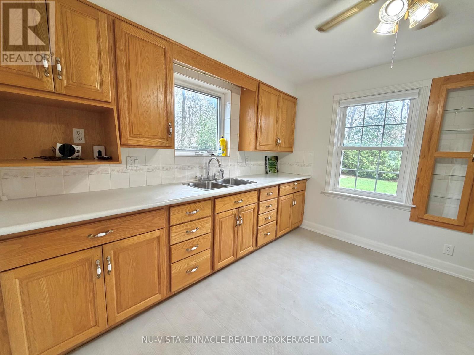 7061 Longwoods Road, London South, Ontario  N6P 1B6 - Photo 14 - X13012636