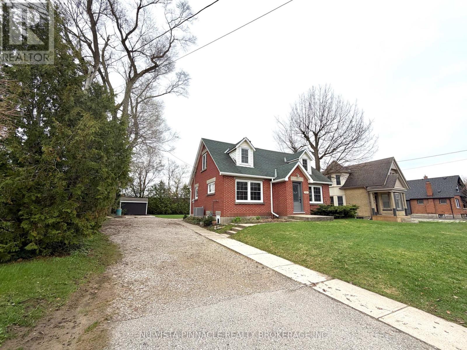 7061 Longwoods Road, London South, Ontario  N6P 1B6 - Photo 2 - X13012636
