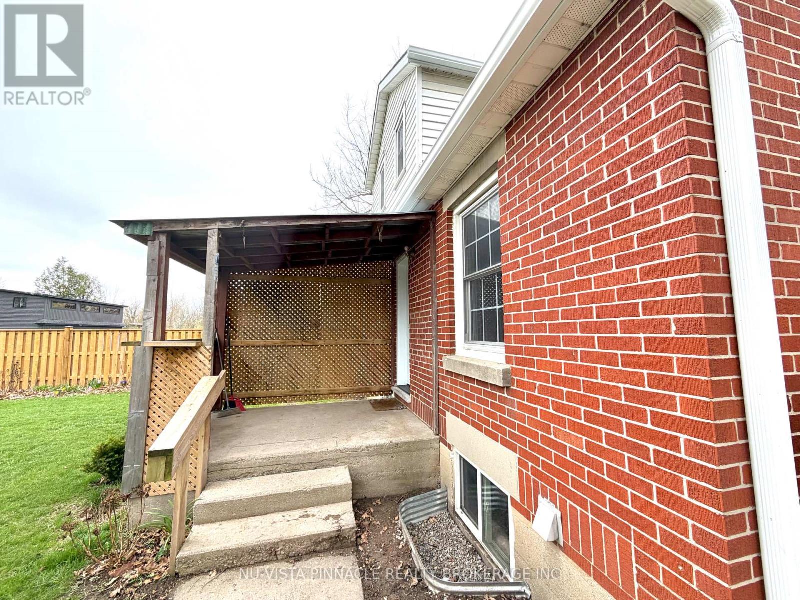 7061 Longwoods Road, London South, Ontario  N6P 1B6 - Photo 29 - X13012636