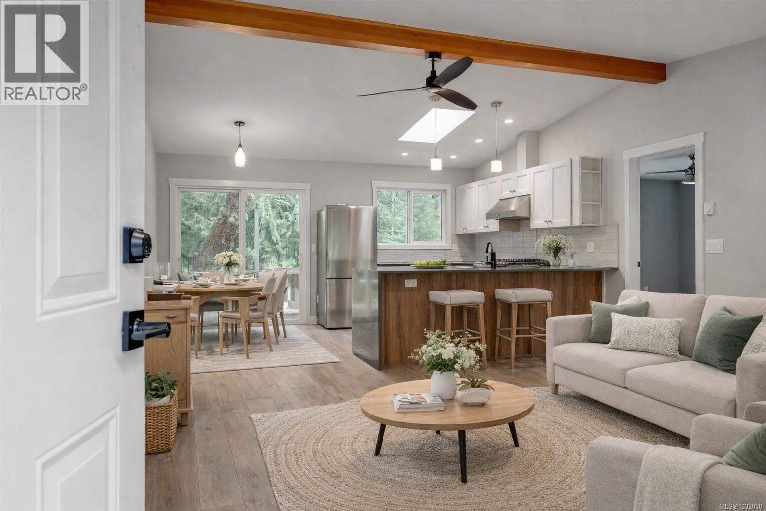 840 Mary Rd, Gabriola Island, British Columbia  V0R 1X3 - Photo 1 - 1032008