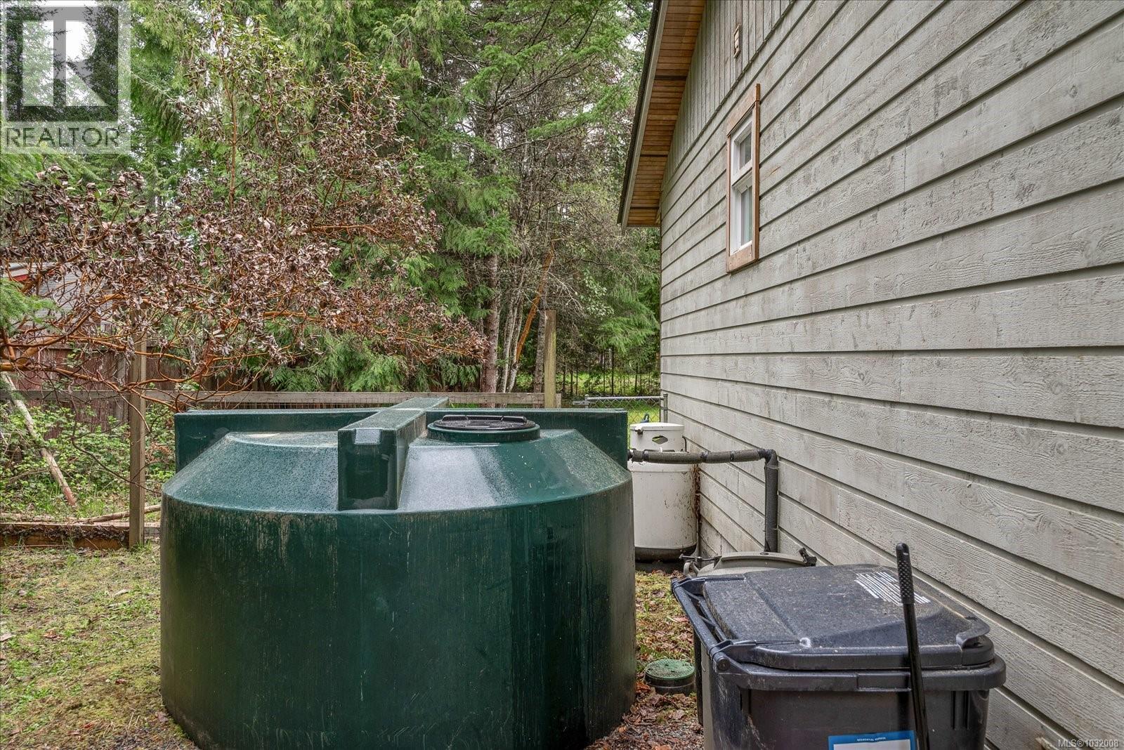 840 Mary Rd, Gabriola Island, British Columbia  V0R 1X3 - Photo 31 - 1032008