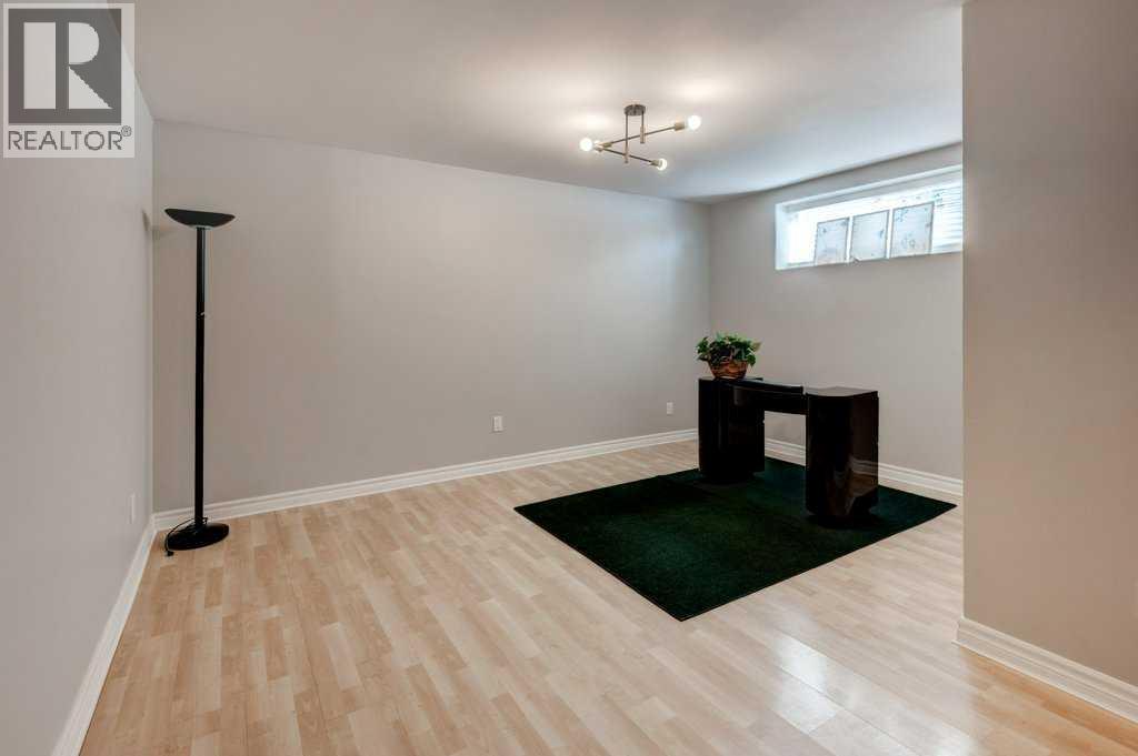 703 52 Avenue SW, Calgary, Alberta  T2V 0B6 - Photo 24 - A2299270