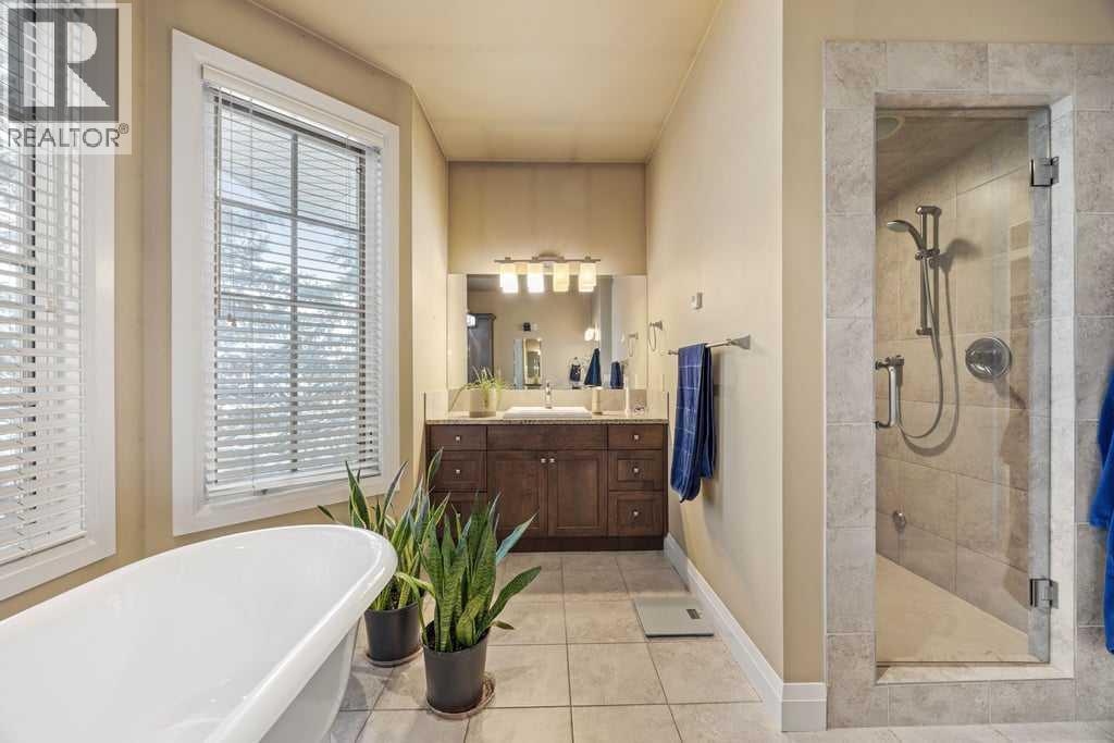 8 Grandarches Bay, Rural Rocky View County, Alberta  T3Z 0A7 - Photo 25 - A2300513