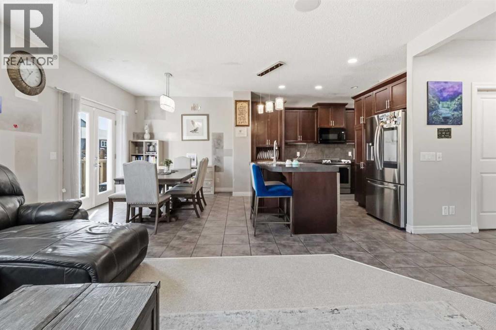 19 Saddleland Drive, Calgary, Alberta  T3J 5J3 - Photo 12 - A2301028