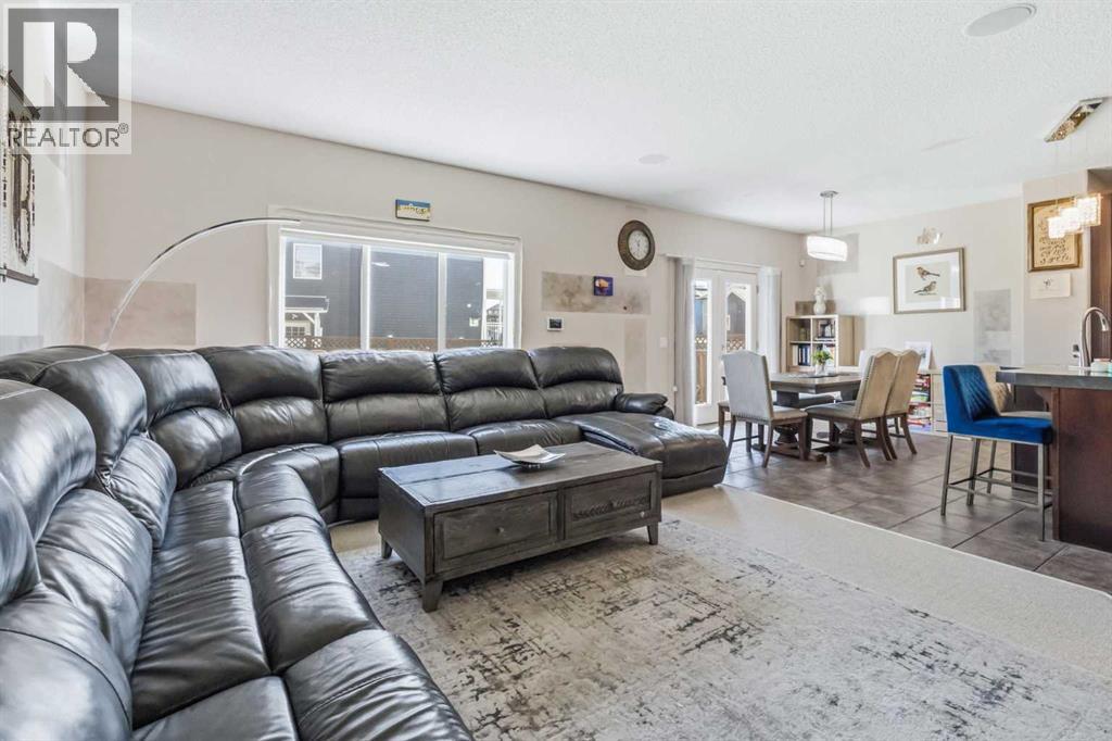 19 Saddleland Drive, Calgary, Alberta  T3J 5J3 - Photo 10 - A2301028