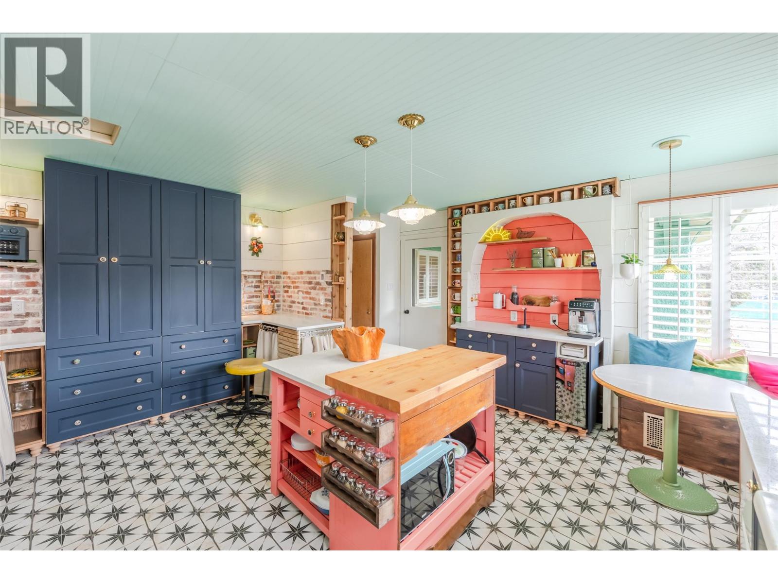 100 HUTH Avenue Penticton Photo 29