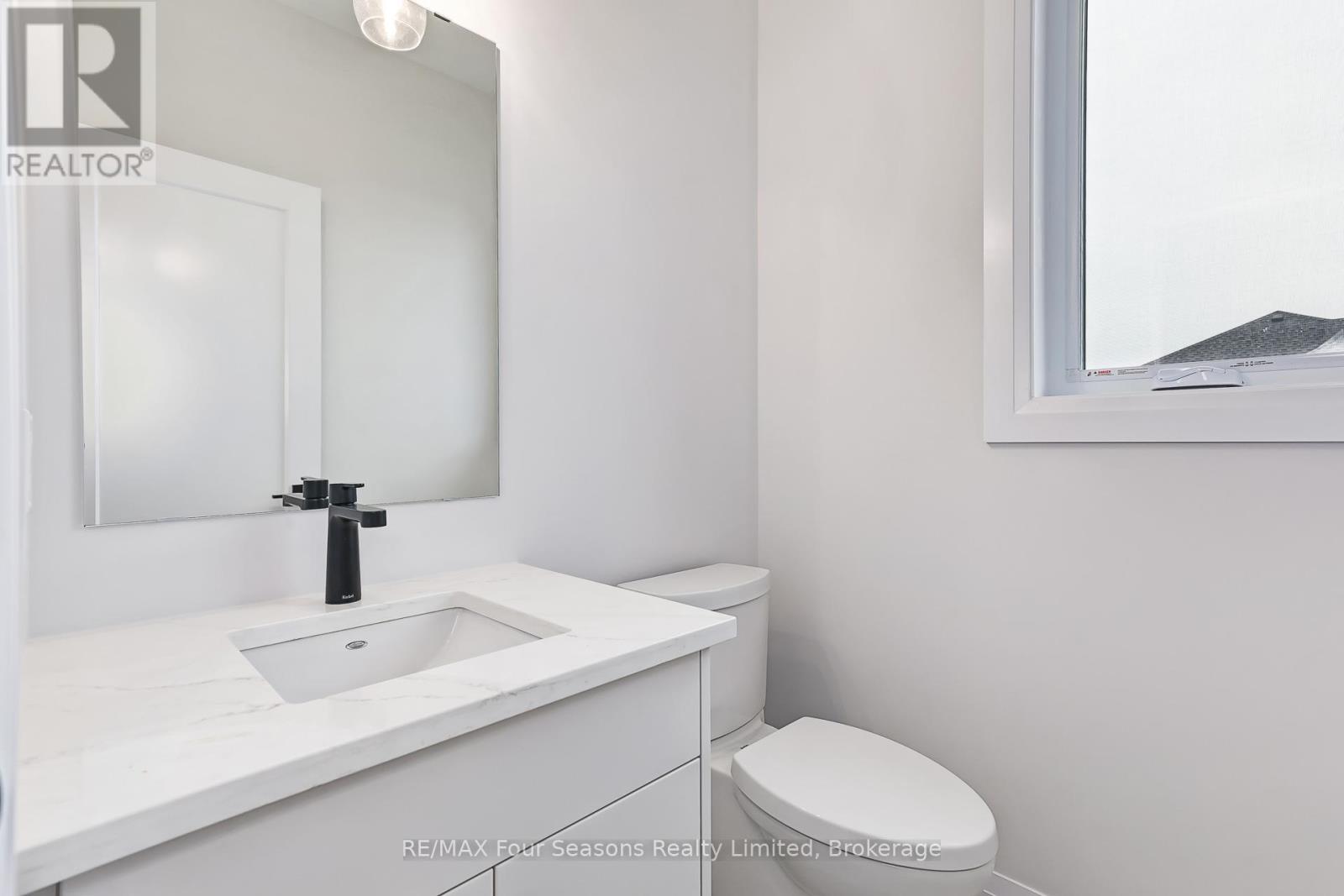 7 Boynton Court, Blue Mountains, Ontario  N0H 2P0 - Photo 23 - X12994516