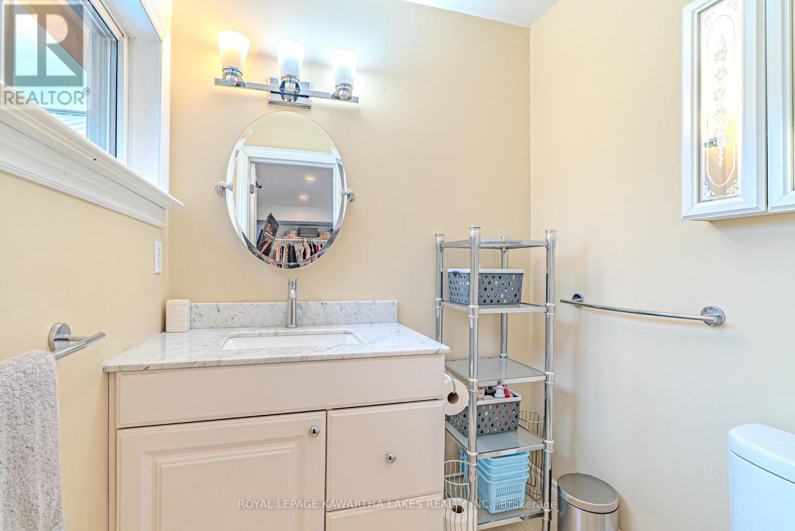 63 Robinson Avenue, Kawartha Lakes, Ontario  K0M 2B0 - Photo 27 - X12929112