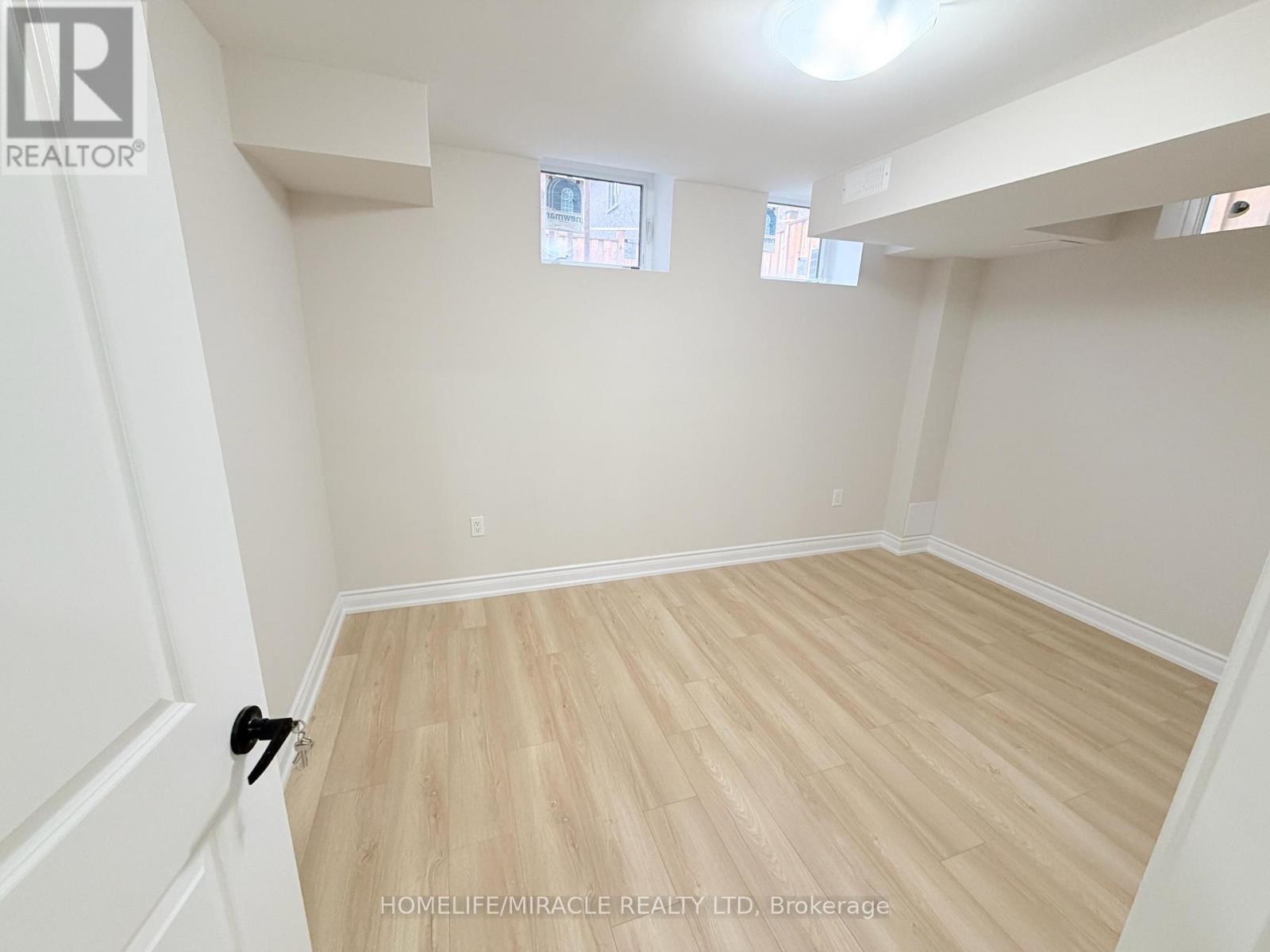 Bsmt - 8 Reign Lane, Markham, Ontario  L3S 0E8 - Photo 17 - N13011896