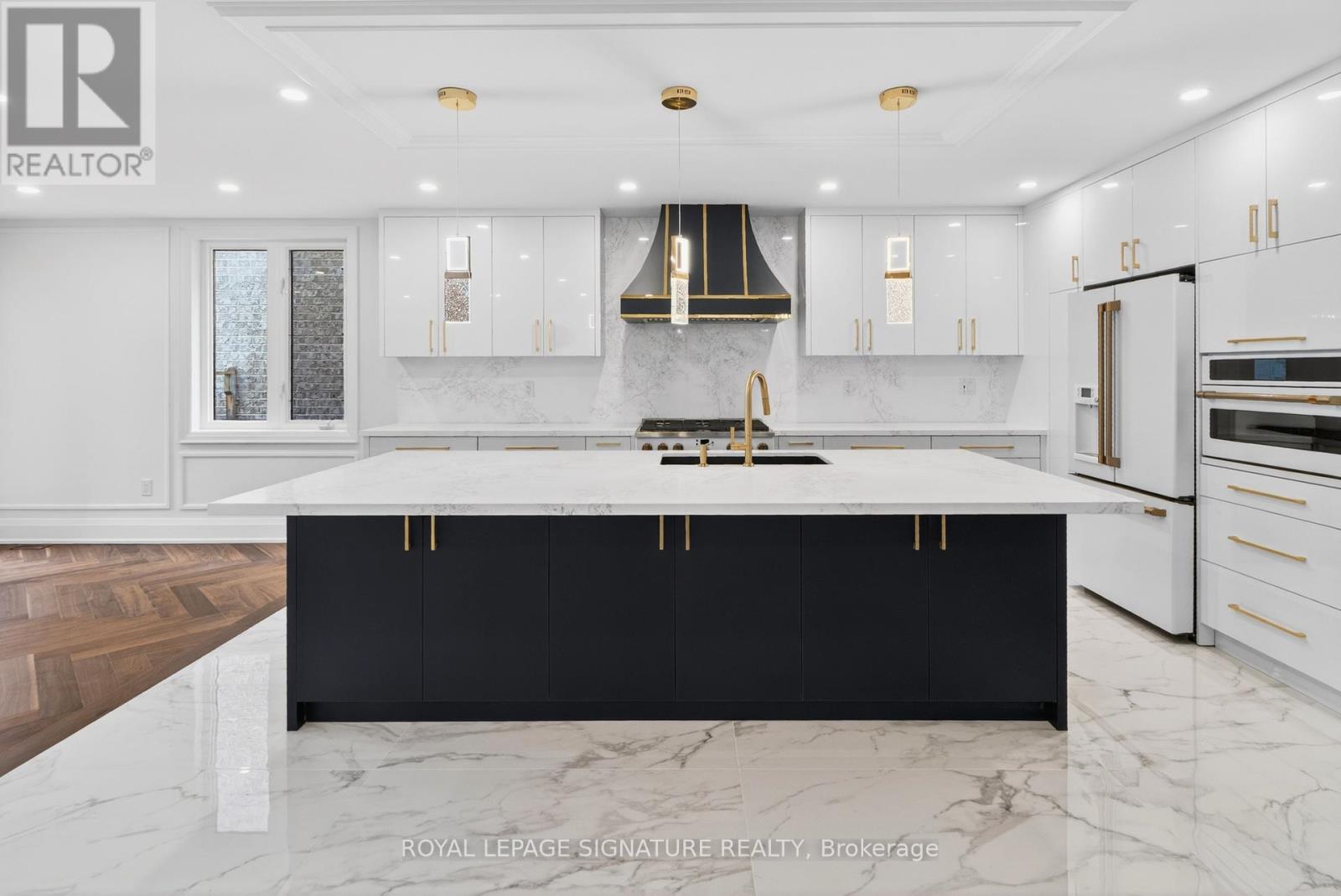 5180 Littlebend Drive, Mississauga, Ontario  L5M 8B7 - Photo 11 - W13012448