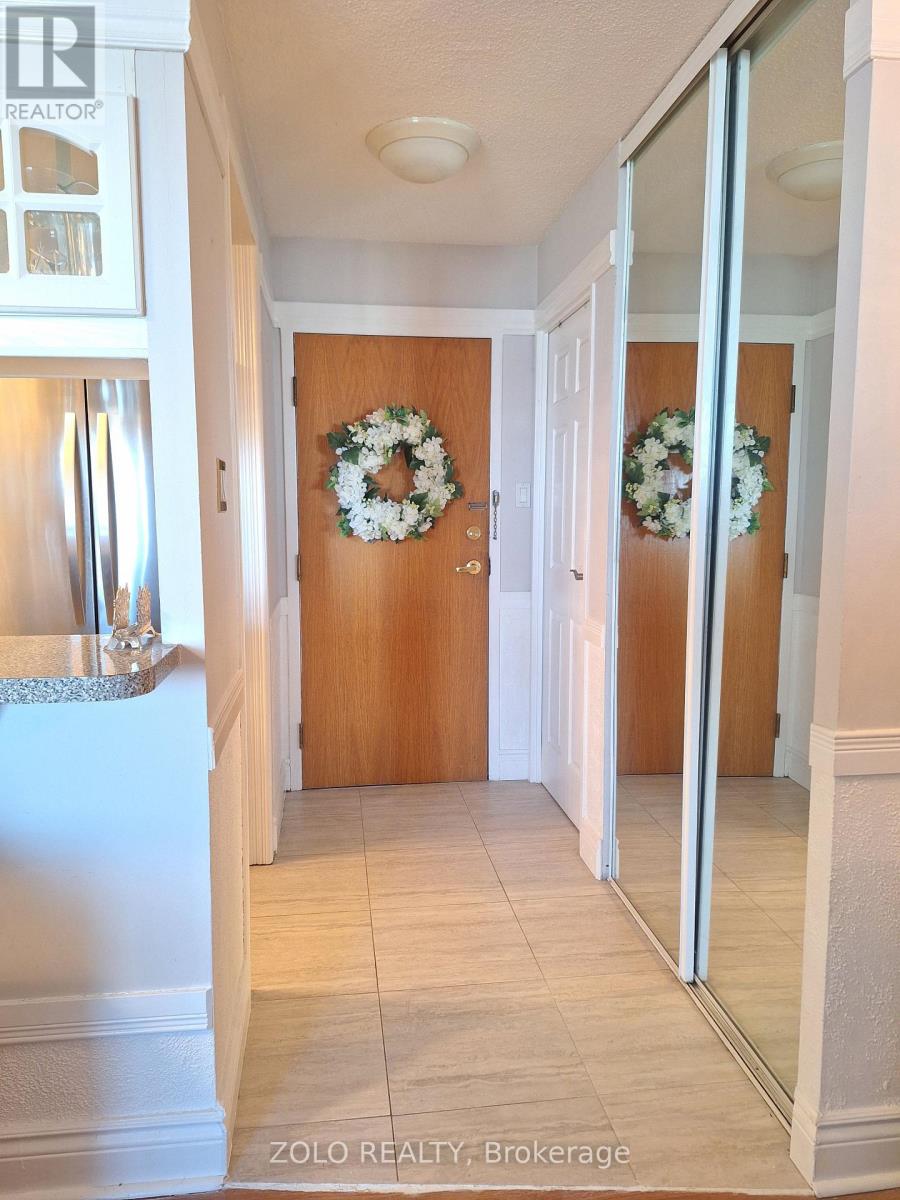 1001 - 300 Webb Drive, Mississauga, Ontario  L5B 3W3 - Photo 12 - W12881230