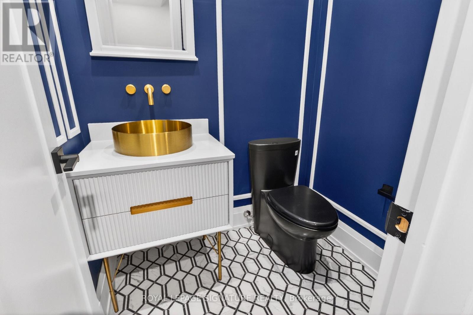 5180 Littlebend Drive, Mississauga, Ontario  L5M 8B7 - Photo 17 - W13012448