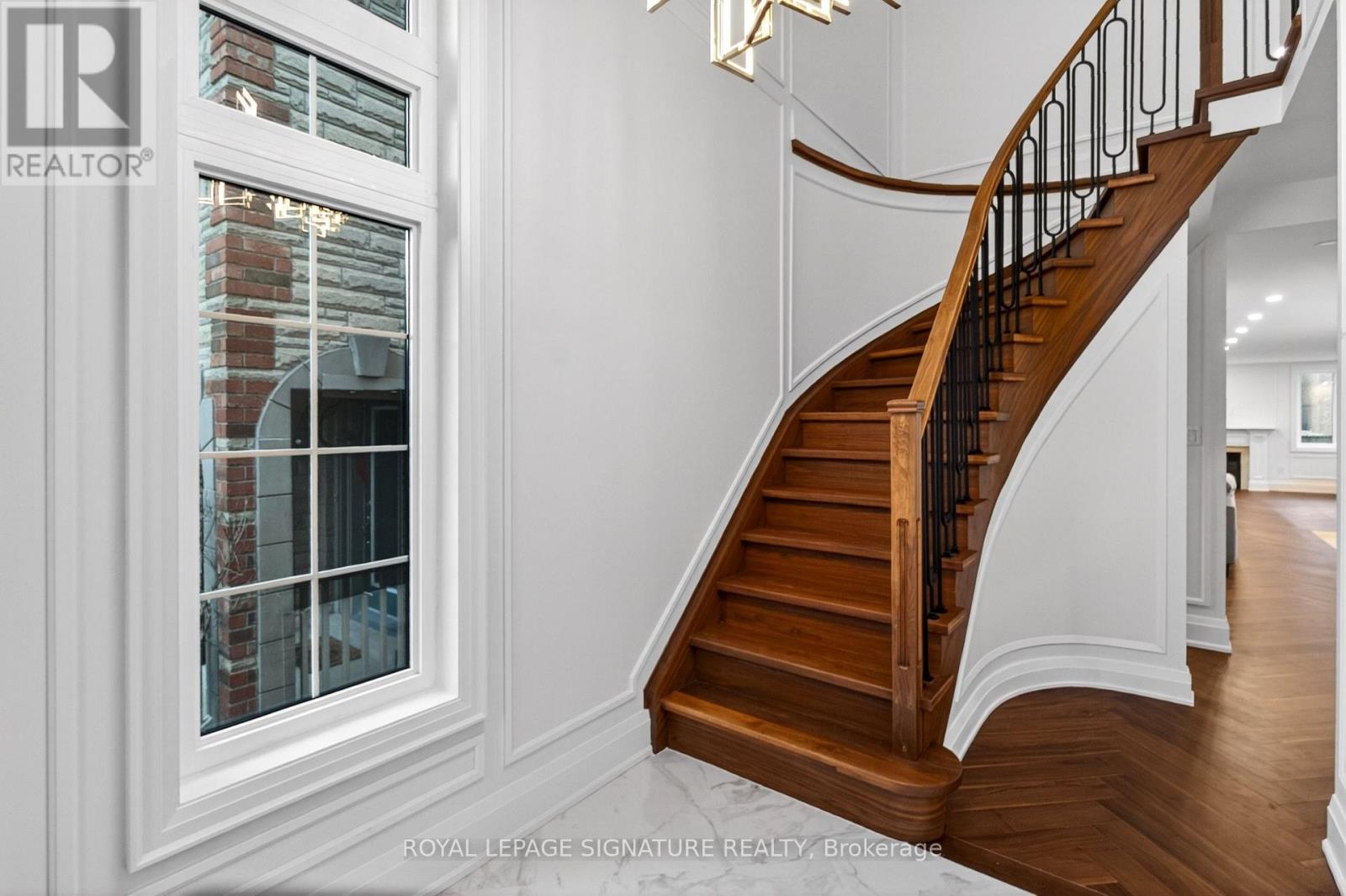 5180 Littlebend Drive, Mississauga, Ontario  L5M 8B7 - Photo 18 - W13012448