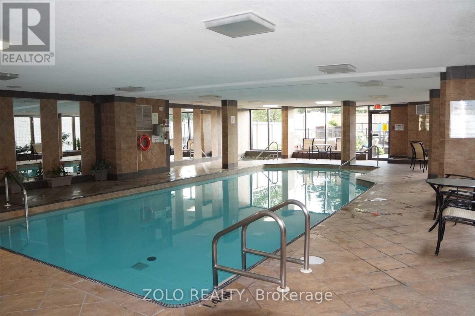 1001 - 300 Webb Drive, Mississauga, Ontario  L5B 3W3 - Photo 21 - W12881230