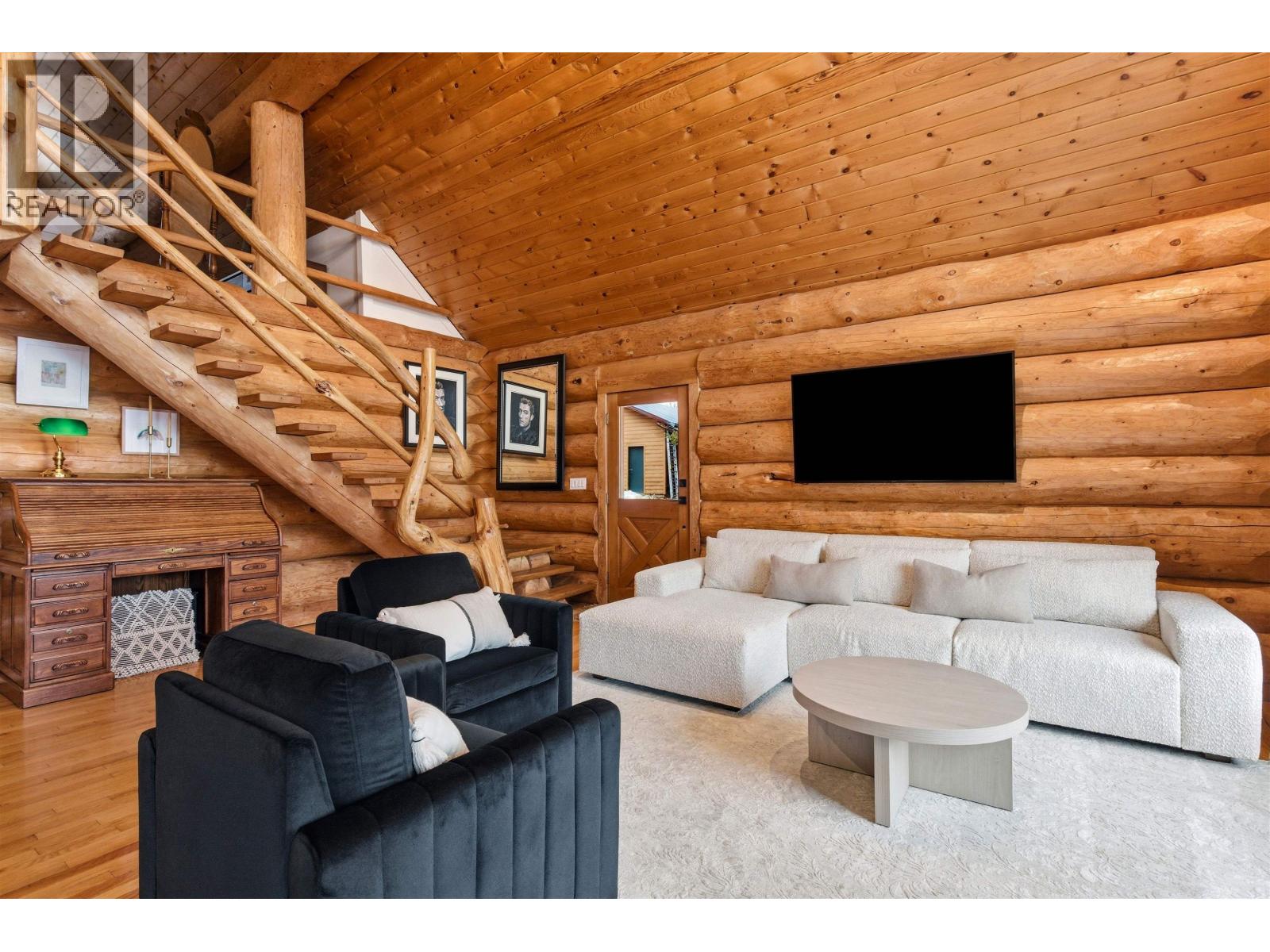 3350 Likely Road, 150 Mile House, British Columbia  V0K 2G0 - Photo 12 - R3092034