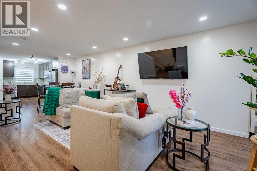 202, 2400 Ravenswood View Se, Airdrie, Alberta  T4A 0v7 - Photo 4 - A2280631