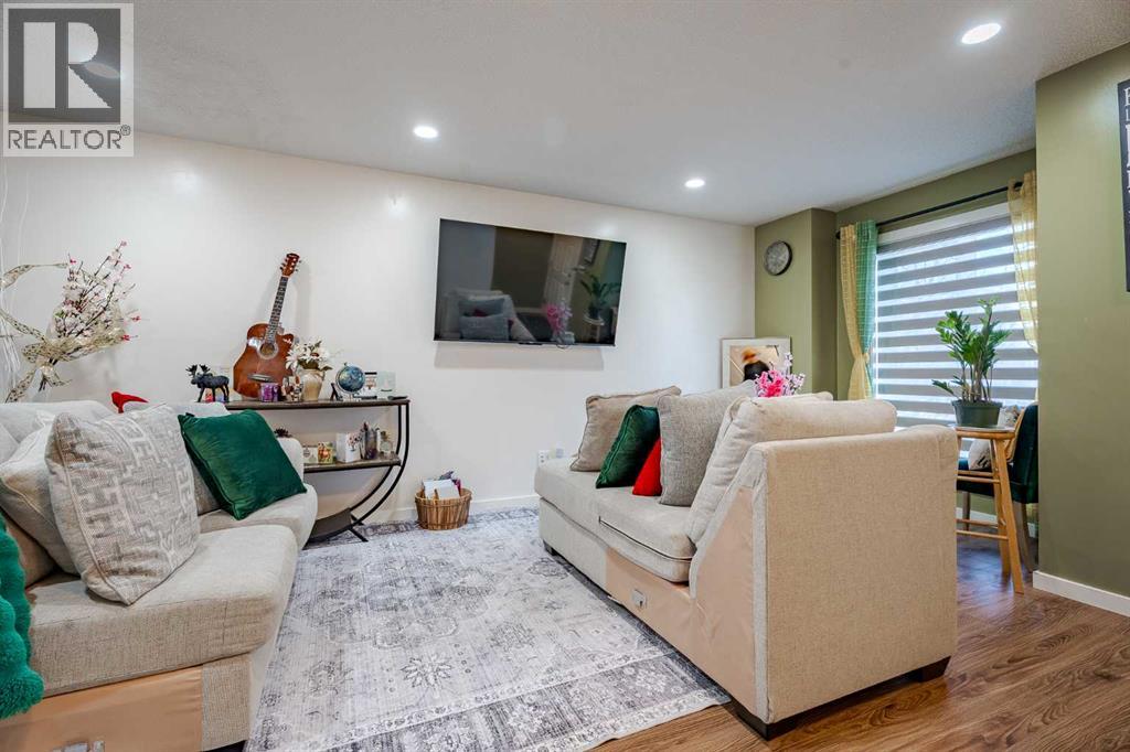 202, 2400 Ravenswood View Se, Airdrie, Alberta  T4A 0v7 - Photo 5 - A2280631