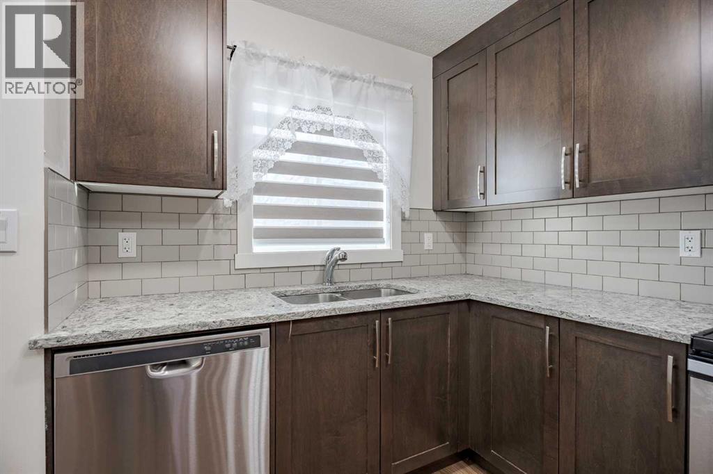 202, 2400 Ravenswood View Se, Airdrie, Alberta  T4A 0v7 - Photo 9 - A2280631