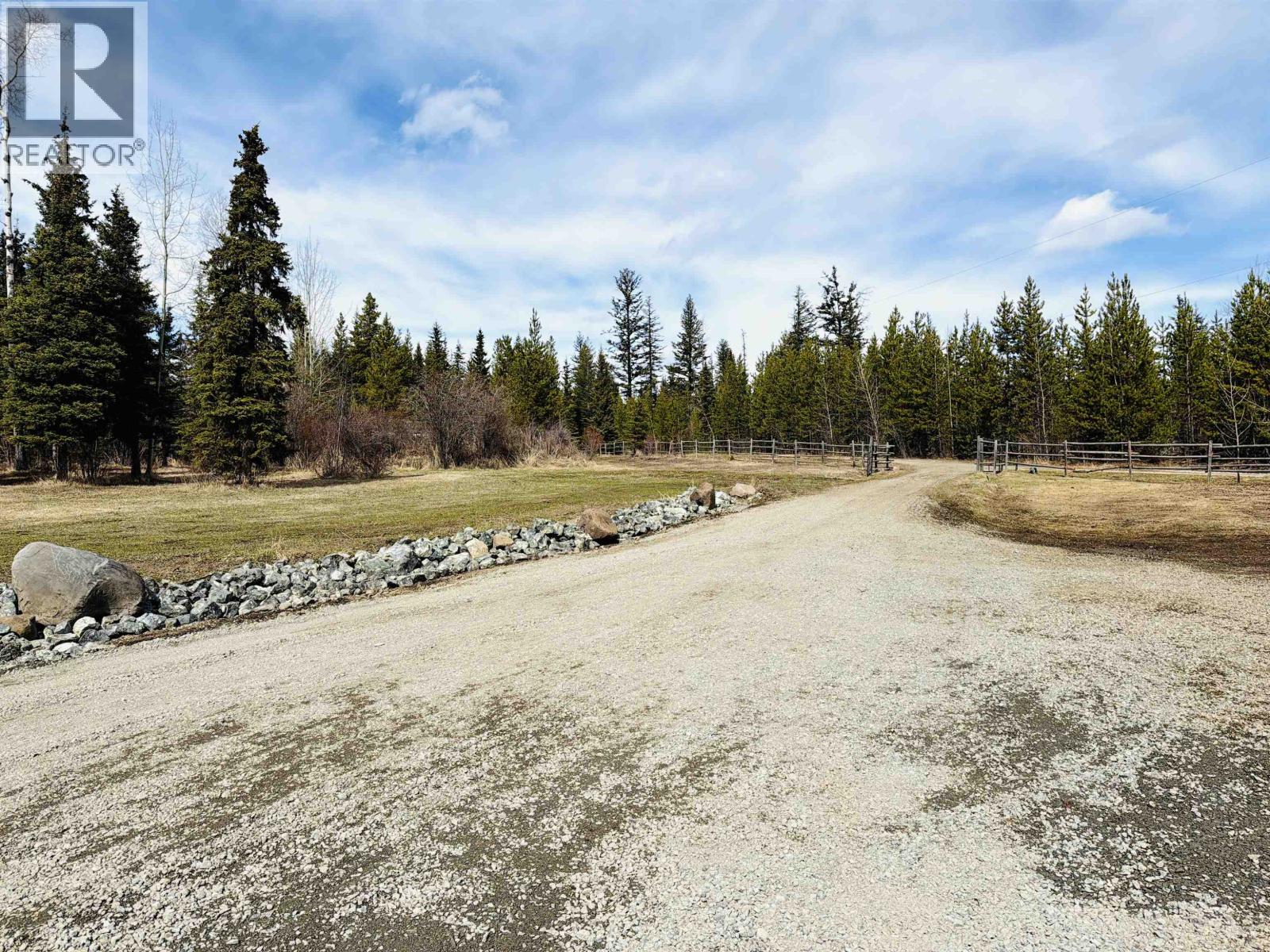 3350 Likely Road, 150 Mile House, British Columbia  V0K 2G0 - Photo 36 - R3092034