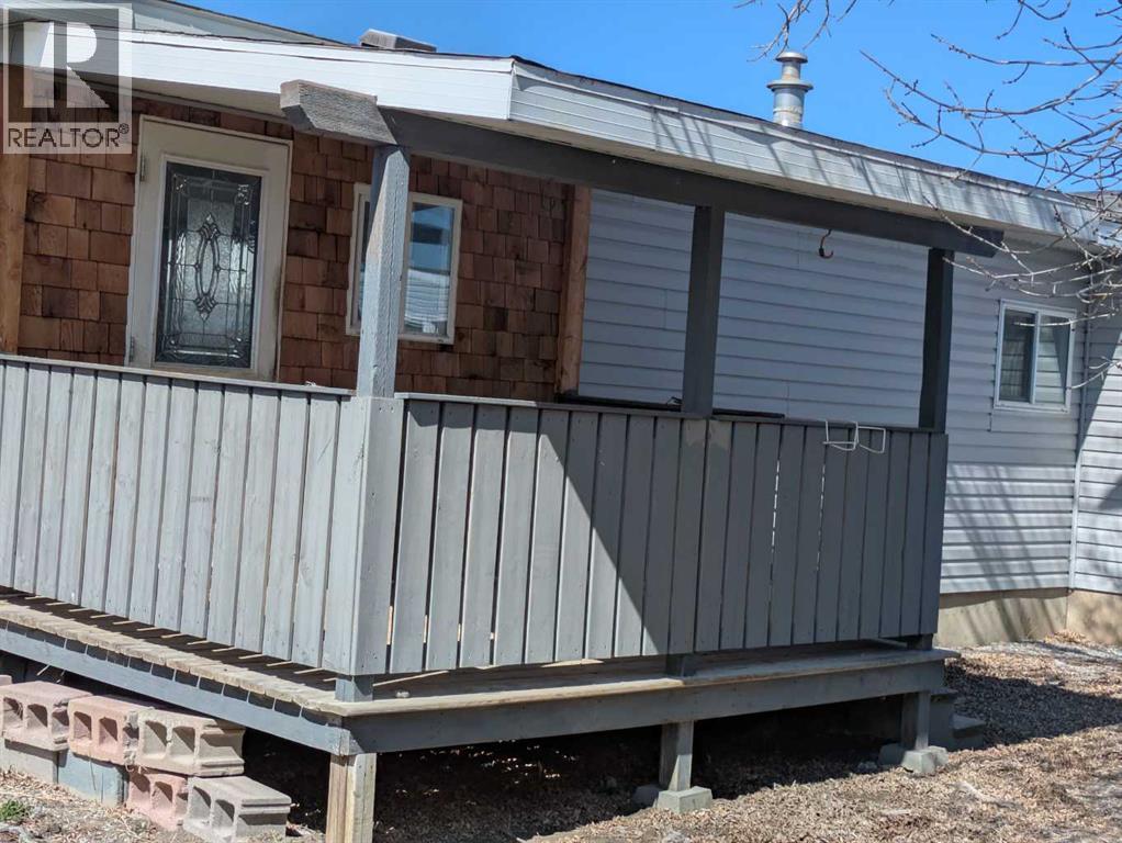 56, 5301 2 Street, Coalhurst, Alberta  T0K 1V0 - Photo 4 - A2302708