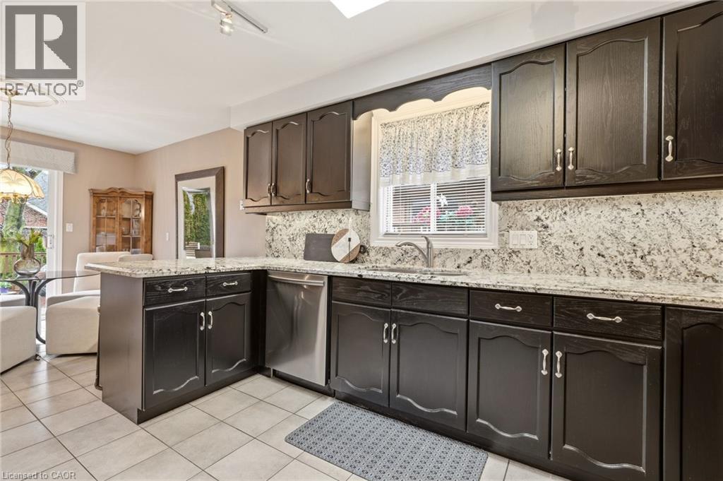 1156 Augustus Drive, Burlington, Ontario  L7S 2K5 - Photo 10 - 40821704