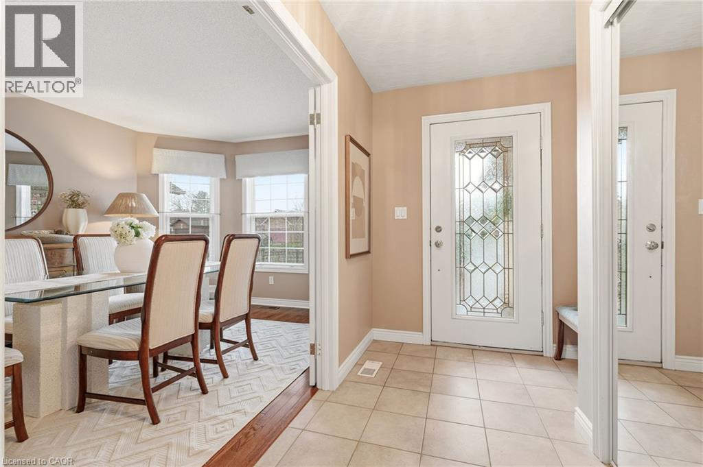 1156 Augustus Drive, Burlington, Ontario  L7S 2K5 - Photo 5 - 40821704