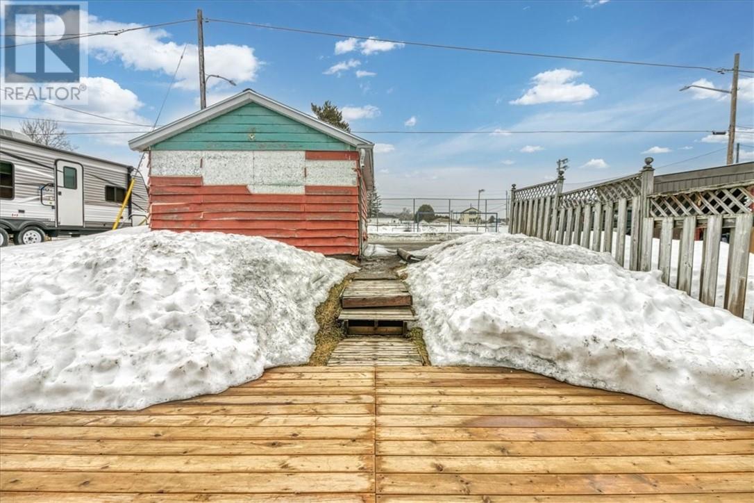 28 First Avenue N, Levack, Ontario  P0M 2C0 - Photo 9 - 2127178