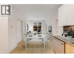 102 645 COMO LAKE AVENUE, Coquitlam, British Columbia