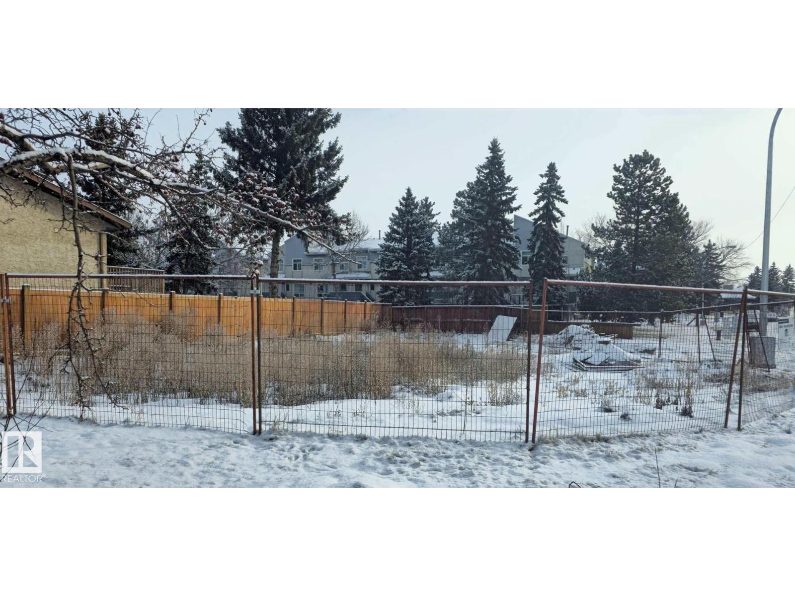 6004 19a AV NW NW, Edmonton, Alberta