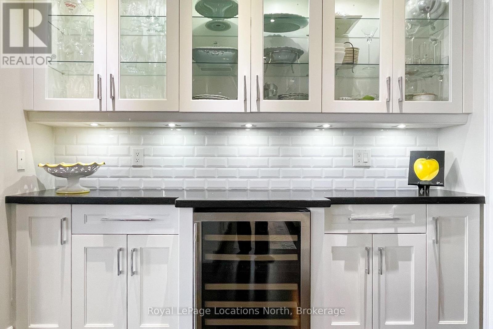 104 - 40 Trott Boulevard, Collingwood, Ontario  L9Y 5K5 - Photo 8 - S13012550