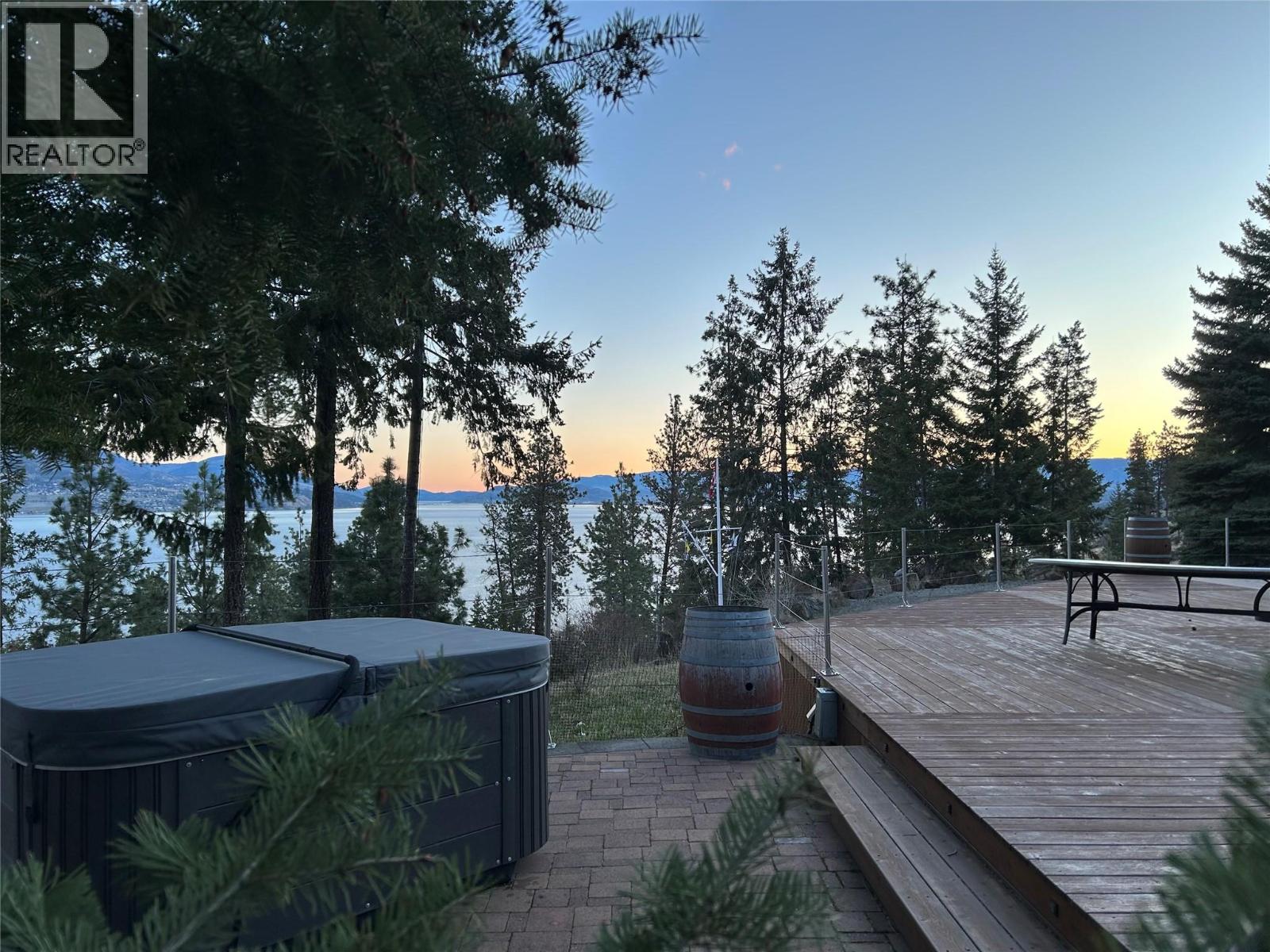 5715 Lakeshore Road, Kelowna, British Columbia  V1W 4J5 - Photo 52 - 10373169