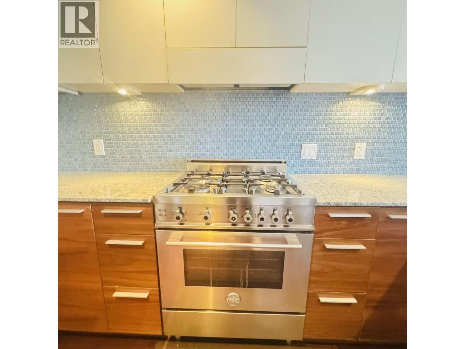 4375 West 10th Avenue, Vancouver, British Columbia  V6R 2H6 - Photo 18 - R3112695